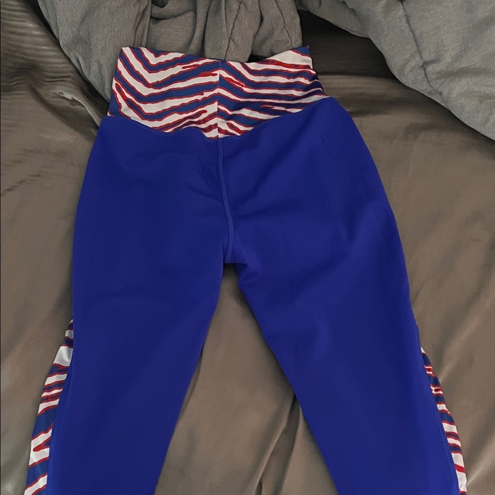 Vibrant Blue and Red Patterned Women's Leggings